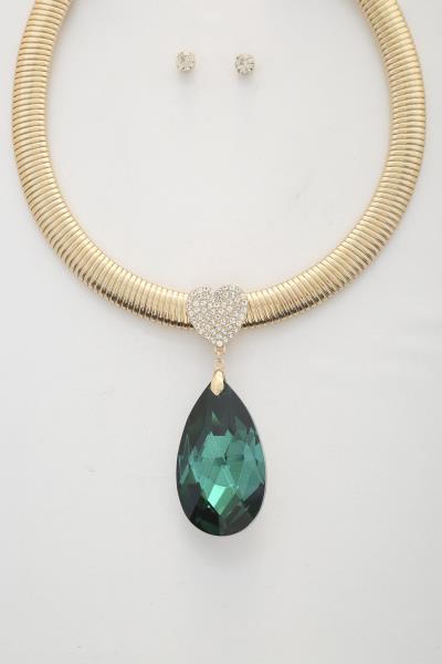 GLASS STONE TEARDROP PENDANT NECKLACE