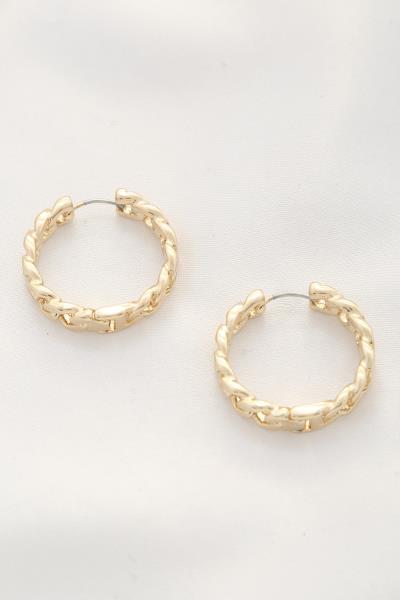 CURB LINK HOOP EARRING