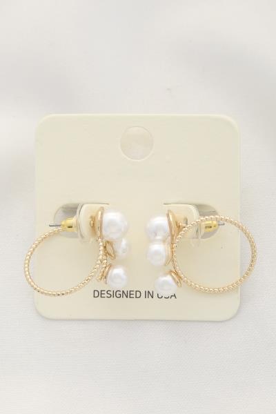 TRIPLE PEARL BEAD HOOP EARRING
