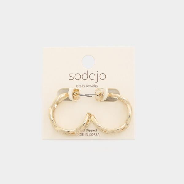 SODAJO METAL OPEN HOOP EARRING