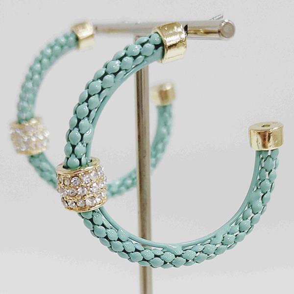 COLOR TEXTURE HOOP EARRING