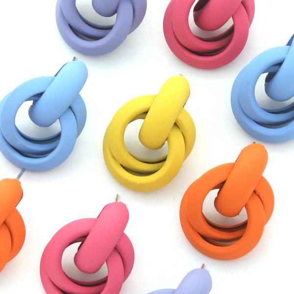 COLOR METAL MULTI CIRCLE EARRING
