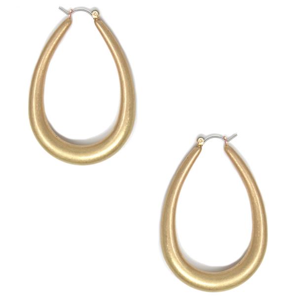 BOLD TEARDROP EARRING
