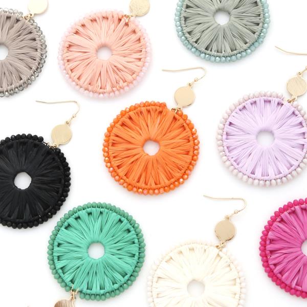 RAFFIA BEADED EDGE ROUND EARRING