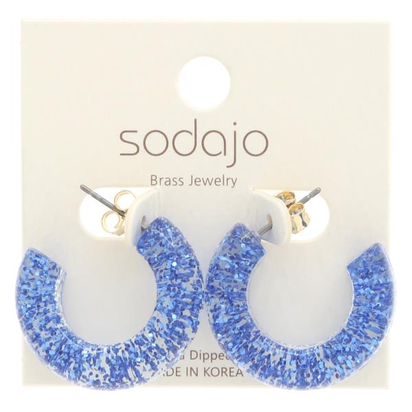 SODAJO CLEAR GLITTER OPEN HOOP EARRING