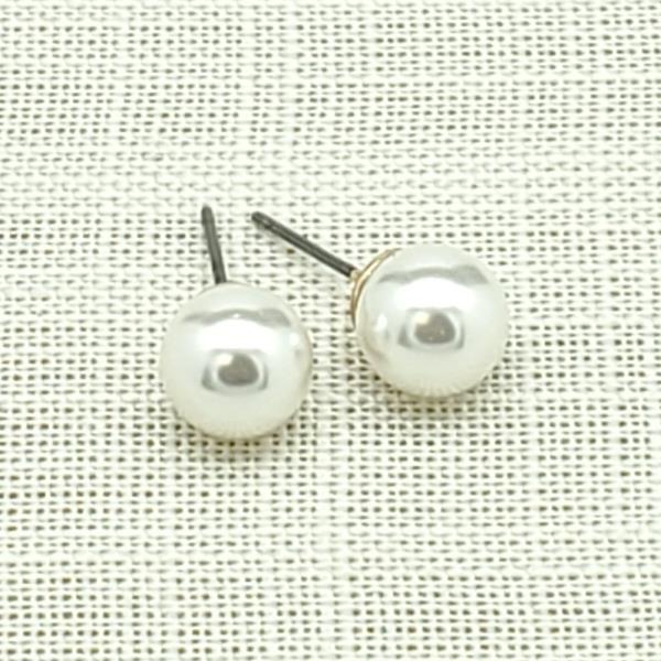 8MM PEARL BEAD EARRING