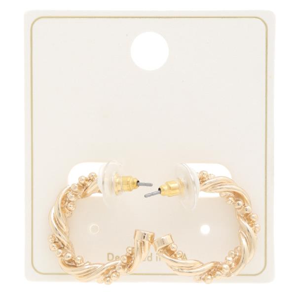 TWISTED METAL HOOP EARRING