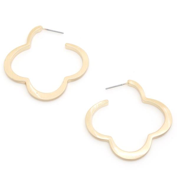 MOROCCAN SHAPE METAL EARRING