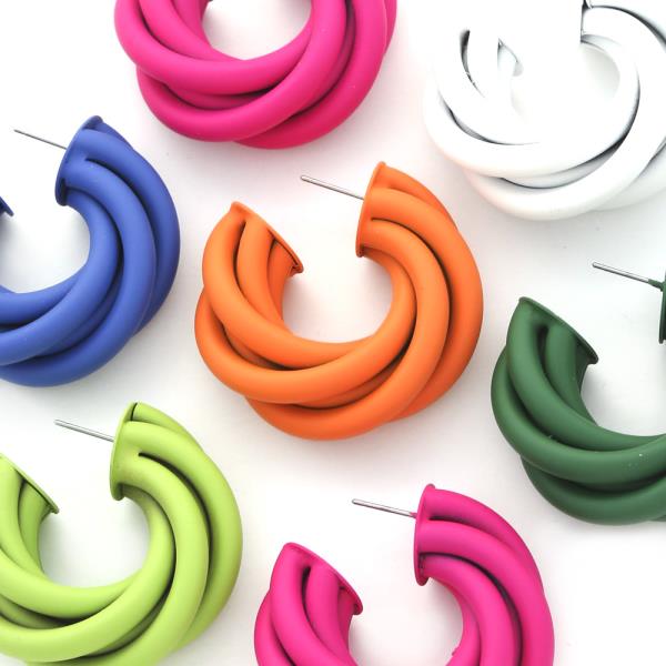 SODAJO SMOOTH TEXTURE TWISTED EARRING