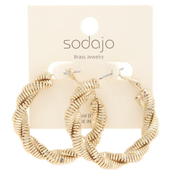 SODAJO LINED TWISTED HOOP EARRING