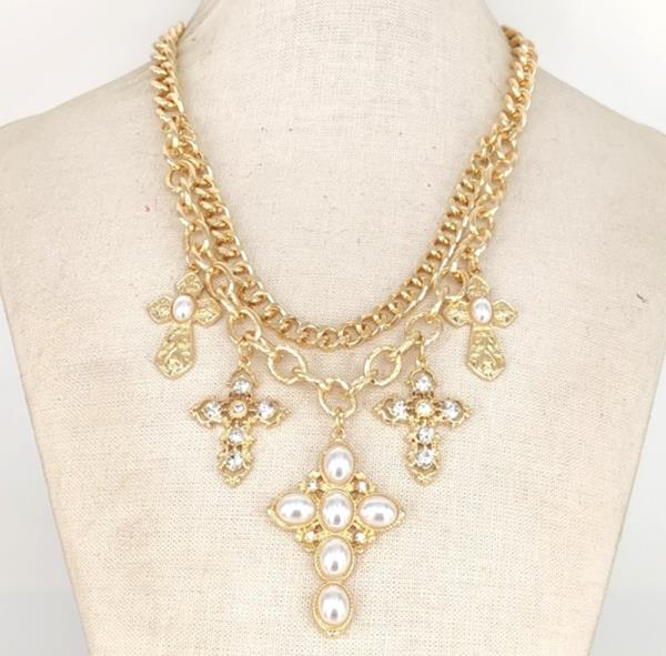 CROSS CHARM NECKLACE