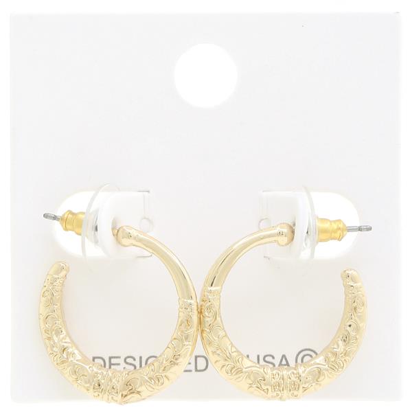 METAL FLOWER SHAPE PATTERN HOOP EARRING
