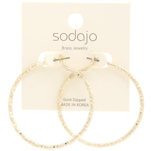SODAJO TEXTURED METAL HOOP EARRING