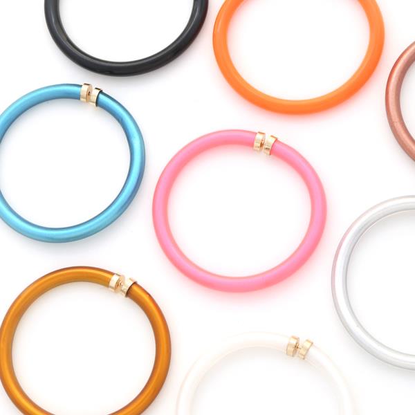 2.5 INCH RUBBER TUBE METALLIC HOOP EARRING