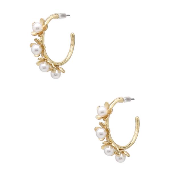 PEARL FLOWER OPEN HOOP EARRING