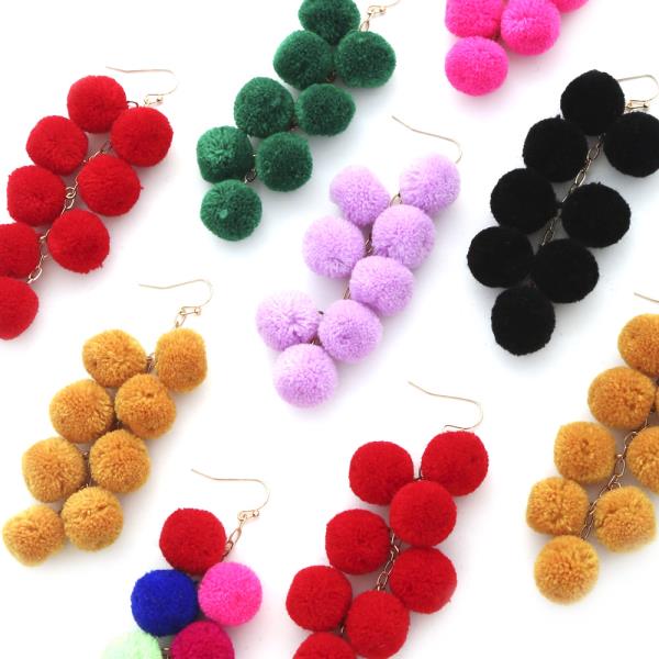 MULTI POM POM EARRING