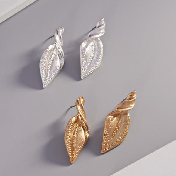 TWISTED LEAF SHAPED METAL POST EARRING