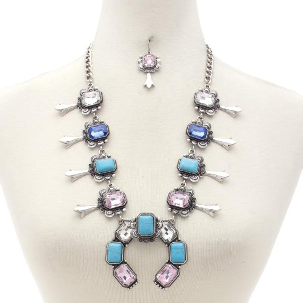 HORSE SHOE CRYSTAL PENDANT NECKLACE