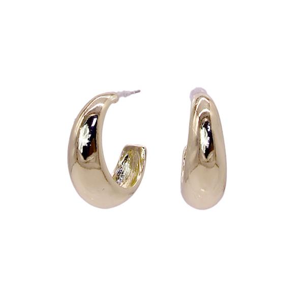 BOLD HOOP EARRING