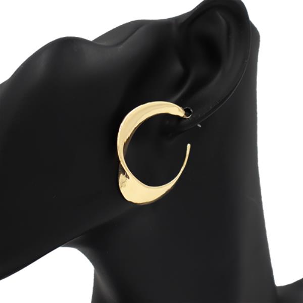 WIDE HOOP METAL EARRING