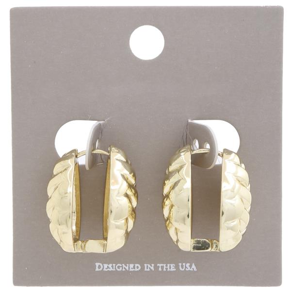 METAL LEAF TEXTURE HOOP EARRING