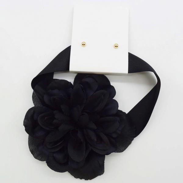 FLOWER CHOKER NECKLACE