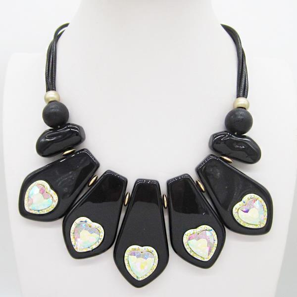 HEART RHINESTONE NECKLACE
