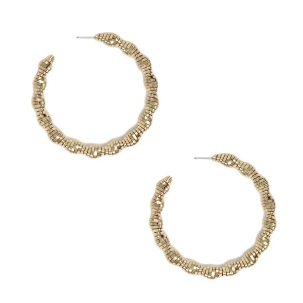 TWISTED HOOP EARRING