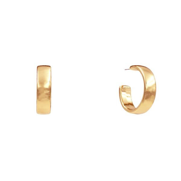 OPEN HOOP EARRING