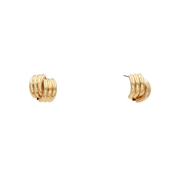 ROUND METAL EARRING