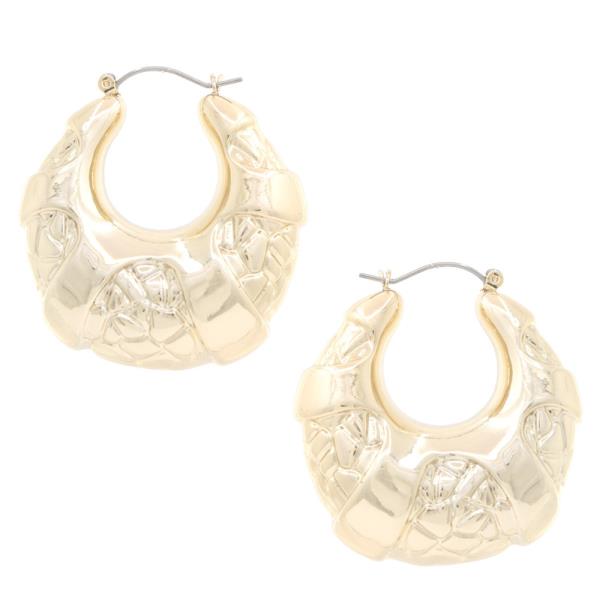 PUFFY METAL HOOP EARRING
