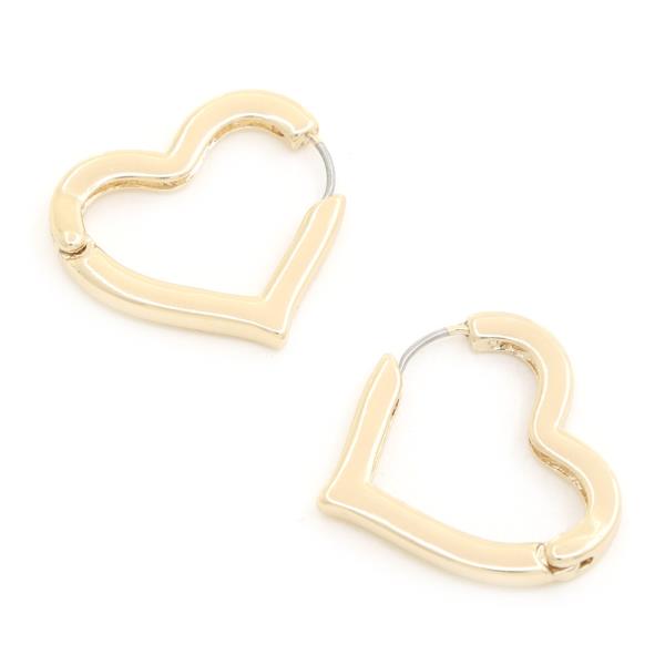 HEART METAL EARRING
