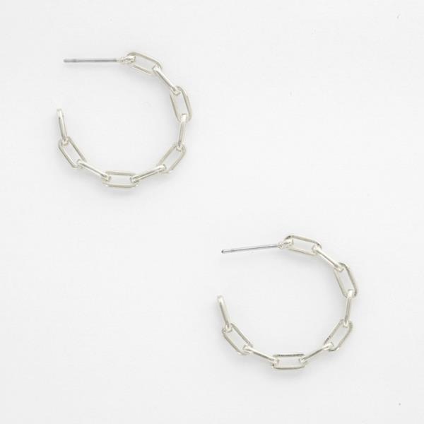 OVAL LINK GOLD PLATED BRASS EARRING