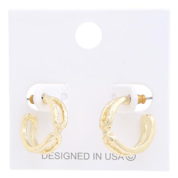 TEXTURED METAL OPEN CIRCLE EARRING