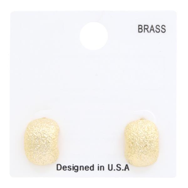 TEXTURED METAL EARRING