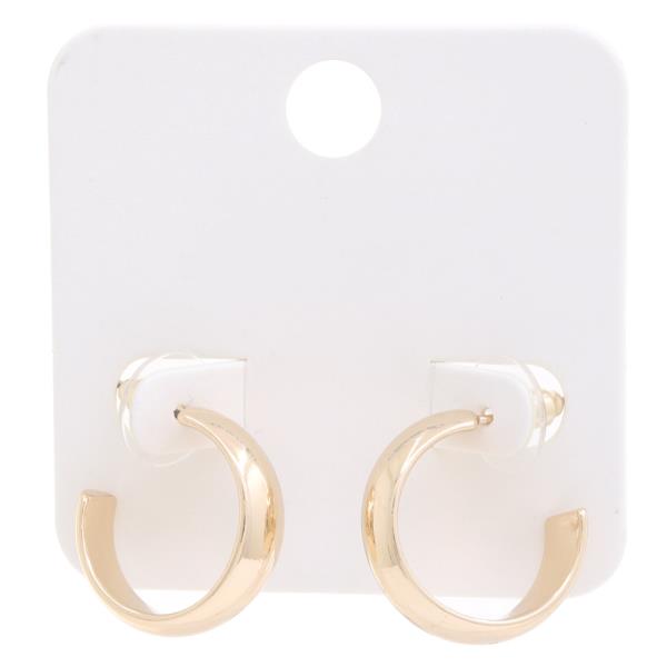 OPEN HOOP EARRING