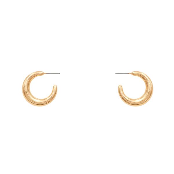 OPEN CIRCLE EARRING