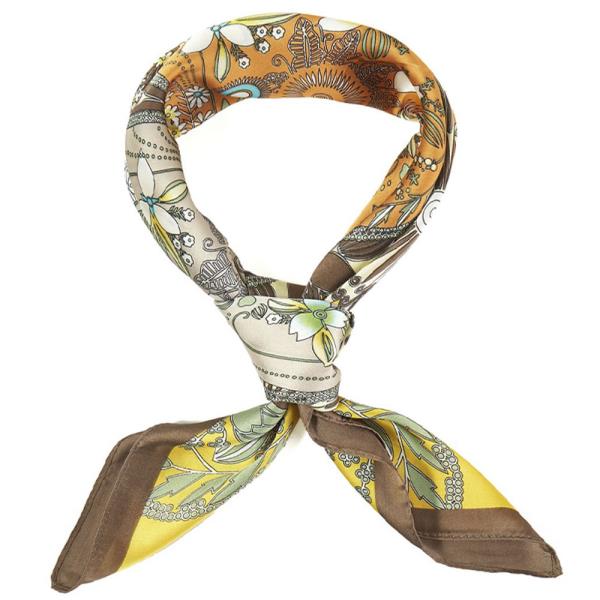 FOUR-LEAF CLOVER AND FLOWER BANDANA