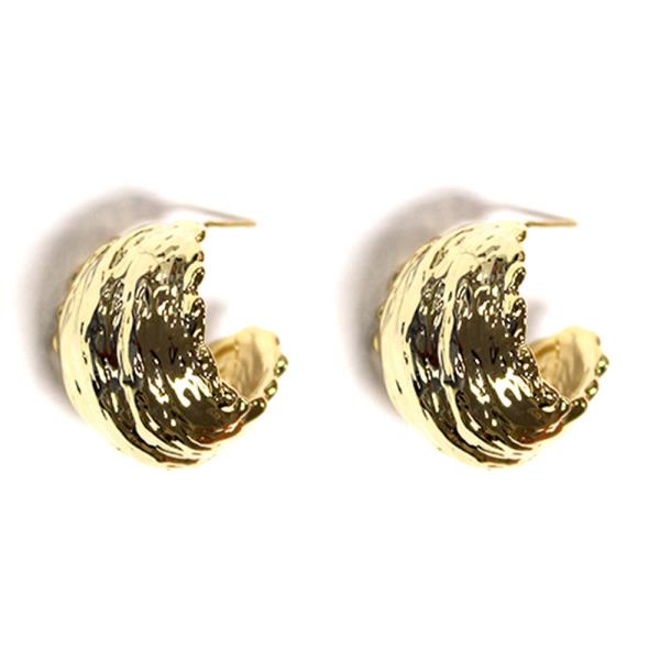 TEXTURED OPEN HOOP EARRING