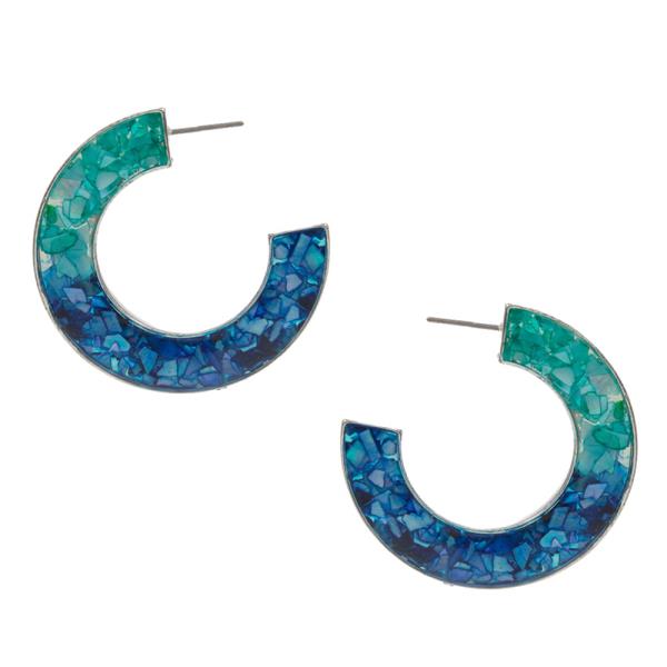 ROUND SHAPED CHIP SHELL HOOP EARRING