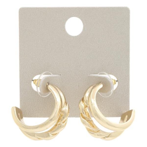 CROISSANT LINK OPEN HOOP METAL EARRING