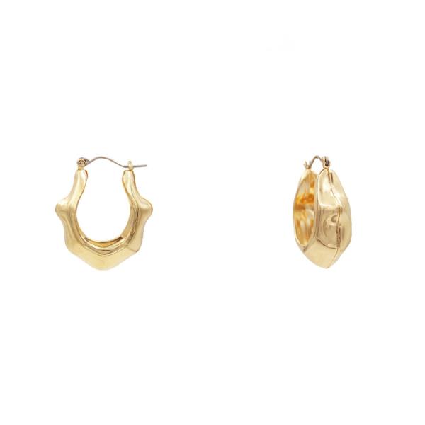 ORGANIC SHAPE METAL EARRING