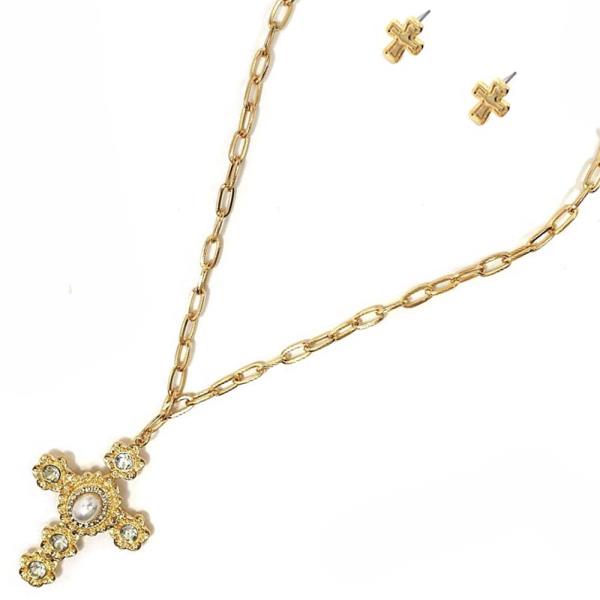 METAL CHAIN W CROSS PENDANT