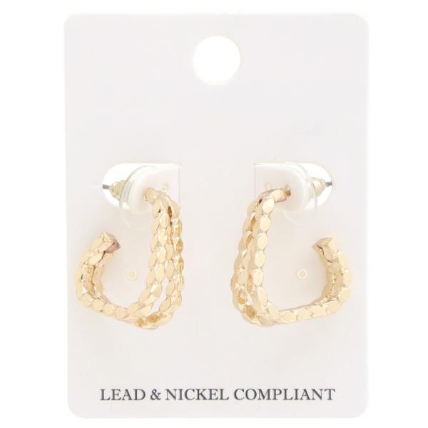 METAL EARRING