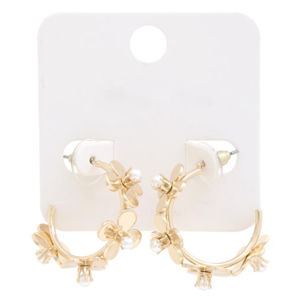 FLOWER EDGE OPEN HOOP EARRING