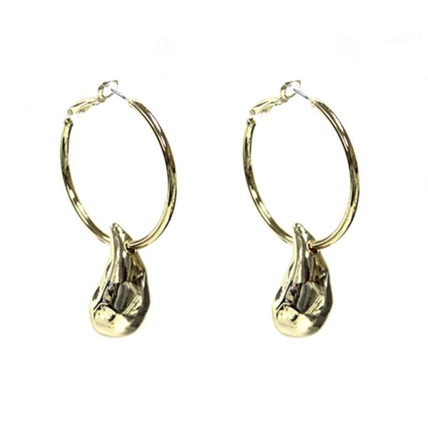 METAL ROUND HOOP TEARDROP DANGLE EARRING