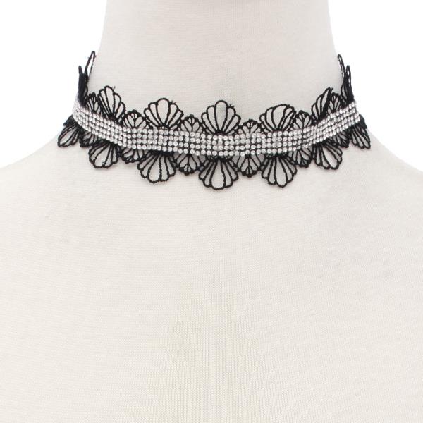 SODAJO RHINESTONE FLOWER PATTERN CHOKER NECKLAE