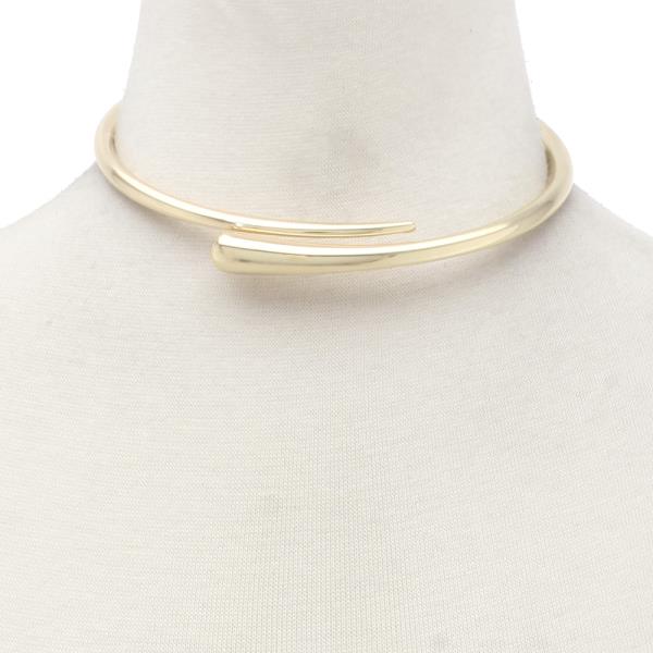 SODAJO METAL CHOKER NECKLACE