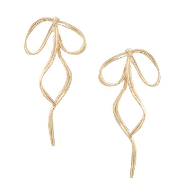 BOW SHAPE METAL EARRING