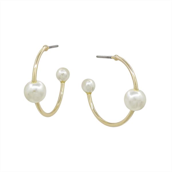 METAL HOOP WITH 2 PEARL AC EARRING